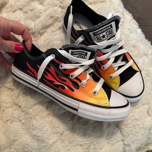 Never worn kids size 2 converse